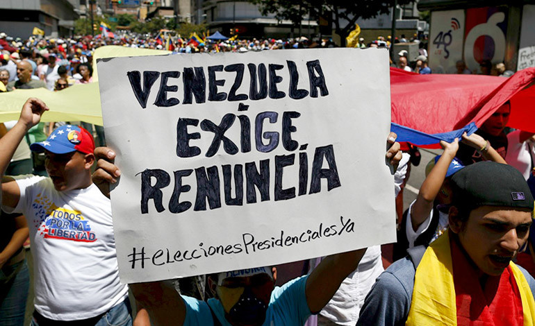 Preparan "desobediencia civil" en Venezuela