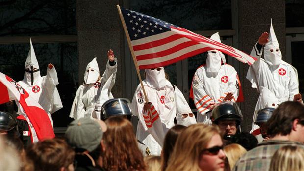 Ku Klux Klan anuncia desfile por triunfo de Donald Trump