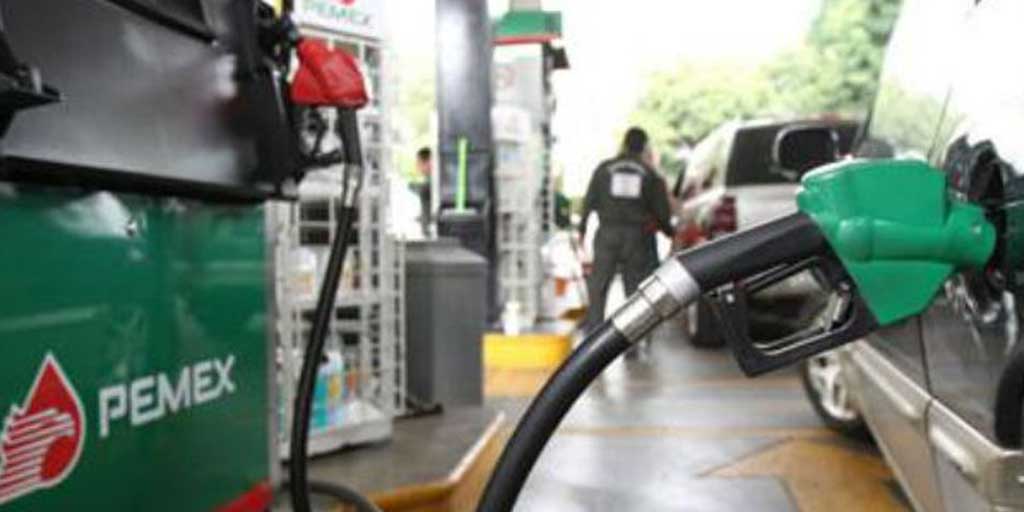 Prevé Citibanamex alza hasta de 22.5% en precio de gasolina en 2017