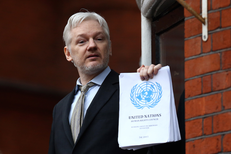 LONDON, ENGLAND - FEBRUARY 05:  Wikileaks founder Julian Assange speaks from the balcony of the Ecuadorian embassy where  he continues to seek asylum following an extradition request from Sweden in 2012, on February 5, 2016 in London, England. The United Nations Working Group on Arbitrary Detention has insisted that Mr Assange's detention should be brought to an end.  (Photo by Carl Court/Getty Images)