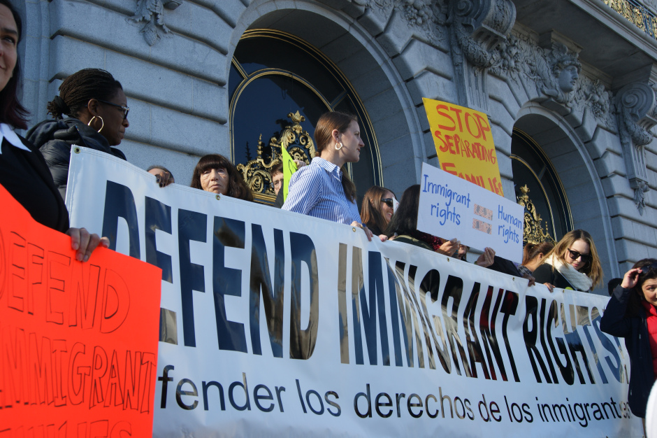 Prepara California muro legal para proteger a inmigrantes