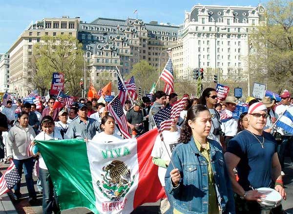 Defenderán cónsules a inmigrantes mexicanos ante arribo de Trump