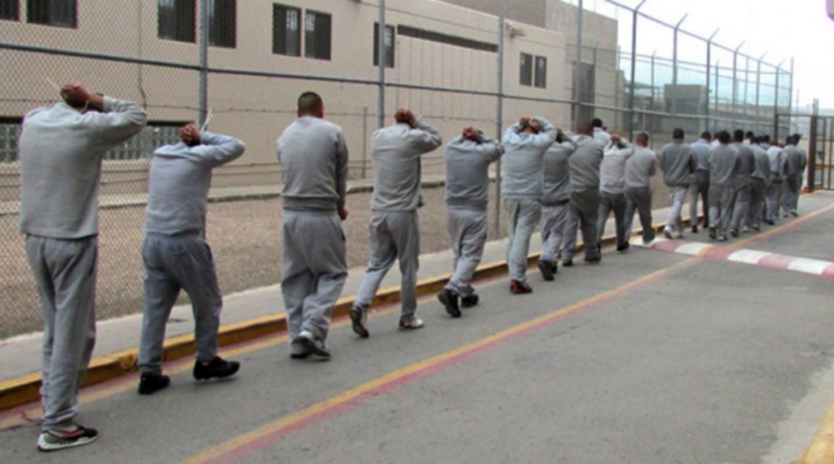 Alberga Sultanato de Omán a diez presos de Guantánamo