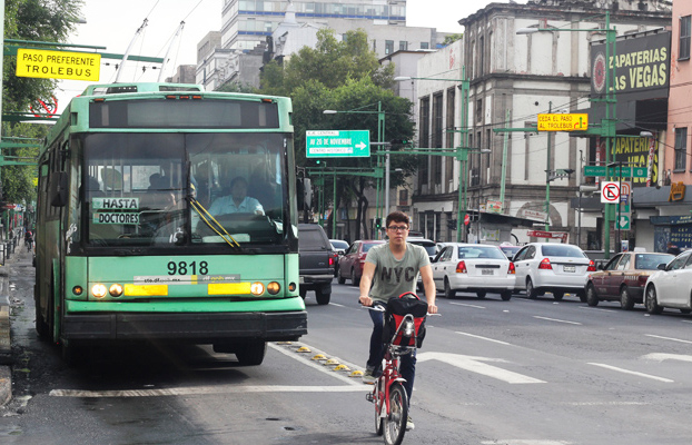 Bicicletas y trolebuses circularán juntos por Eje Central