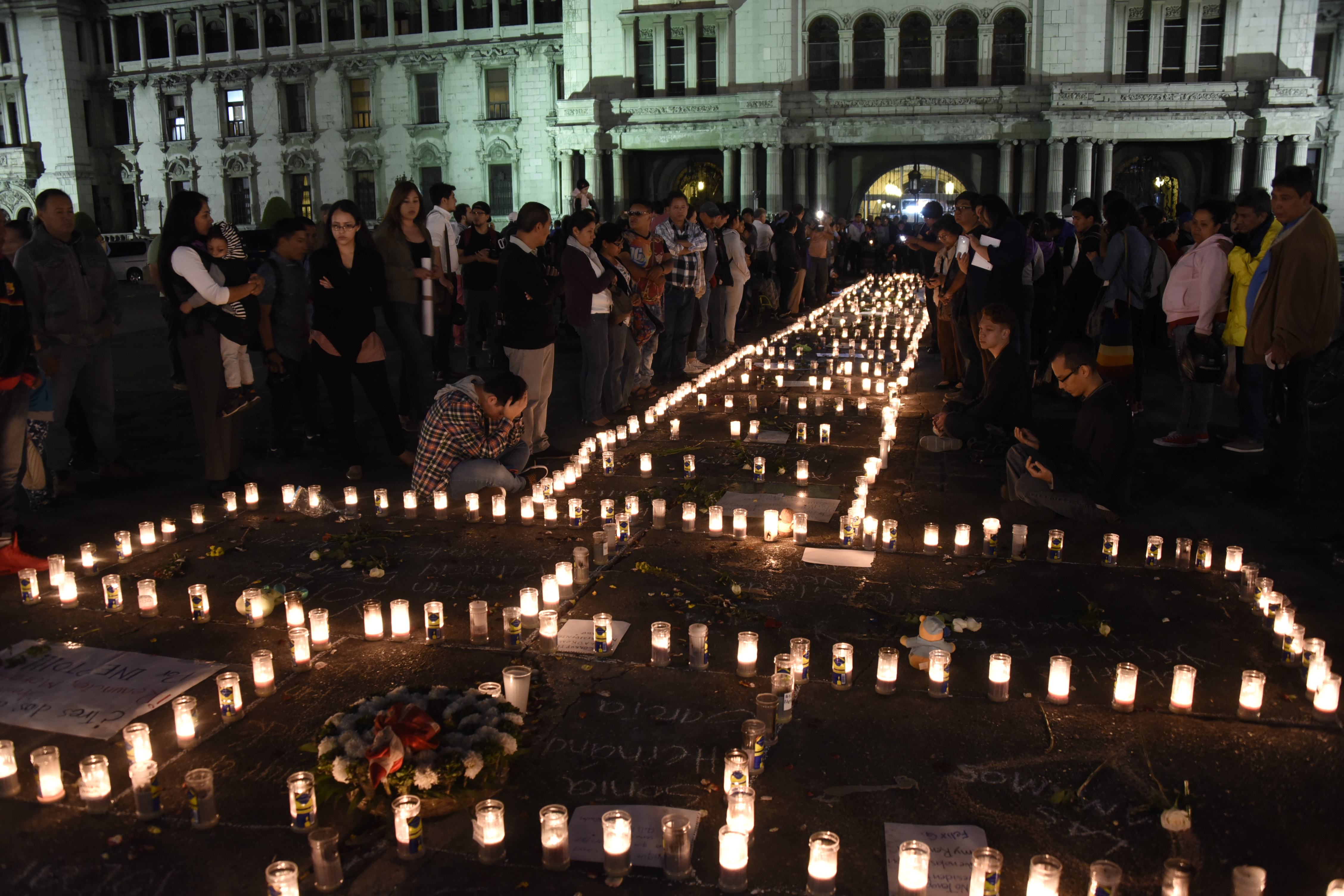 Aumenta a 41 cifra de jóvenes fallecidas por incendio en albergue de Guatemala
