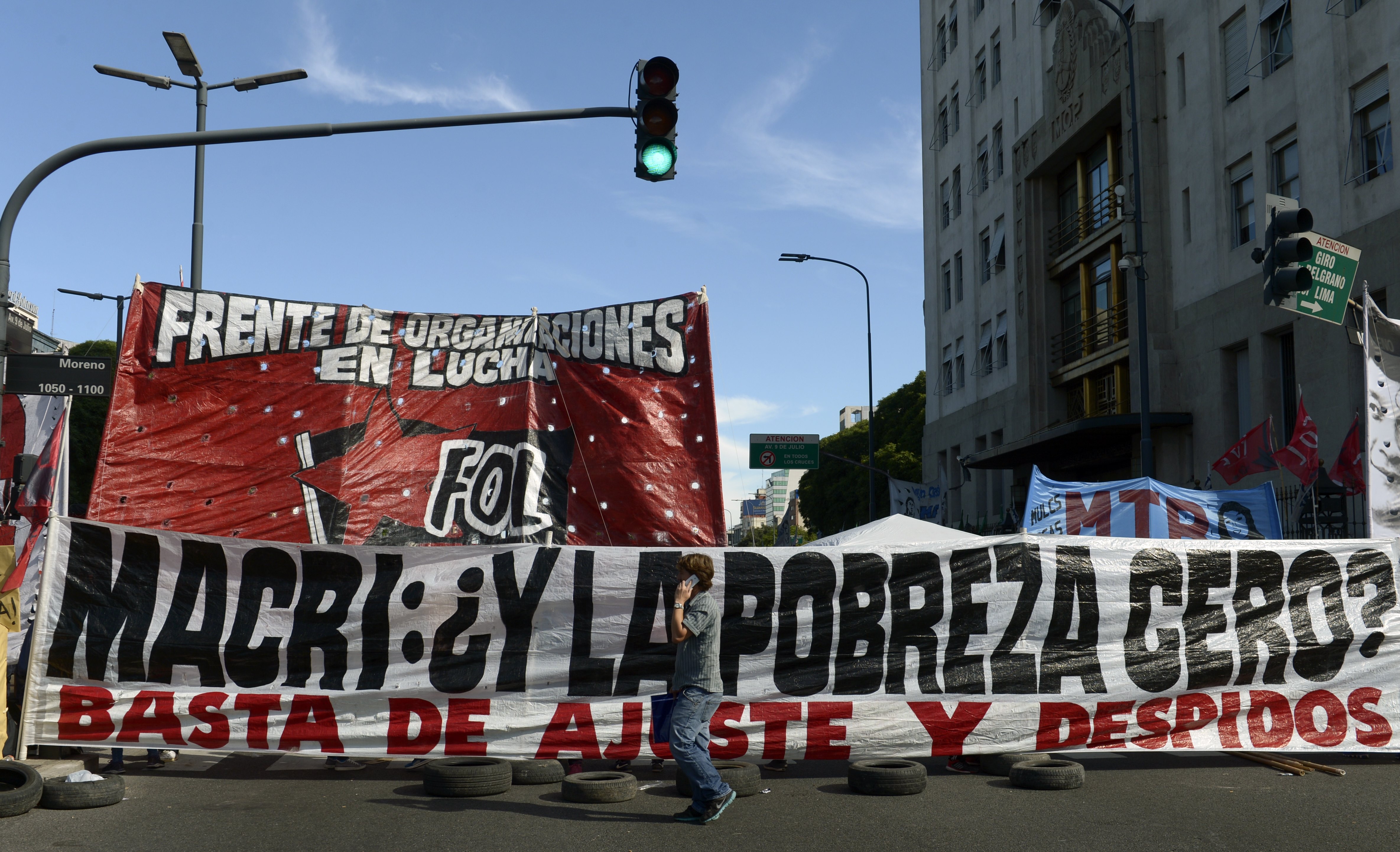 Convocan sindicatos argentinos a huelga nacional
