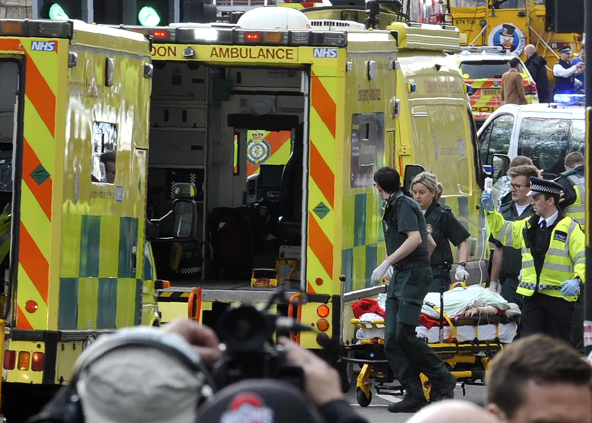 Atentado en Londres deja cuatro muertos y 20 heridos frente al Parlamento