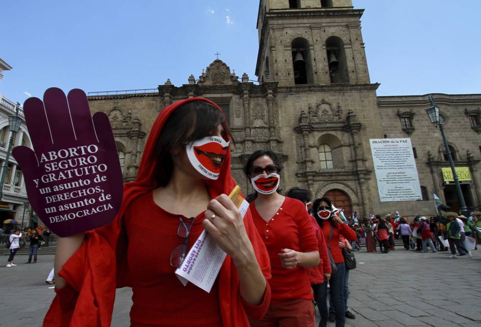 Se confrontan Iglesia y gobierno de Bolivia por despenalización de aborto