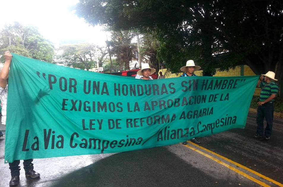 Protestan campesinos contra criminalización de la lucha agraria en Honduras