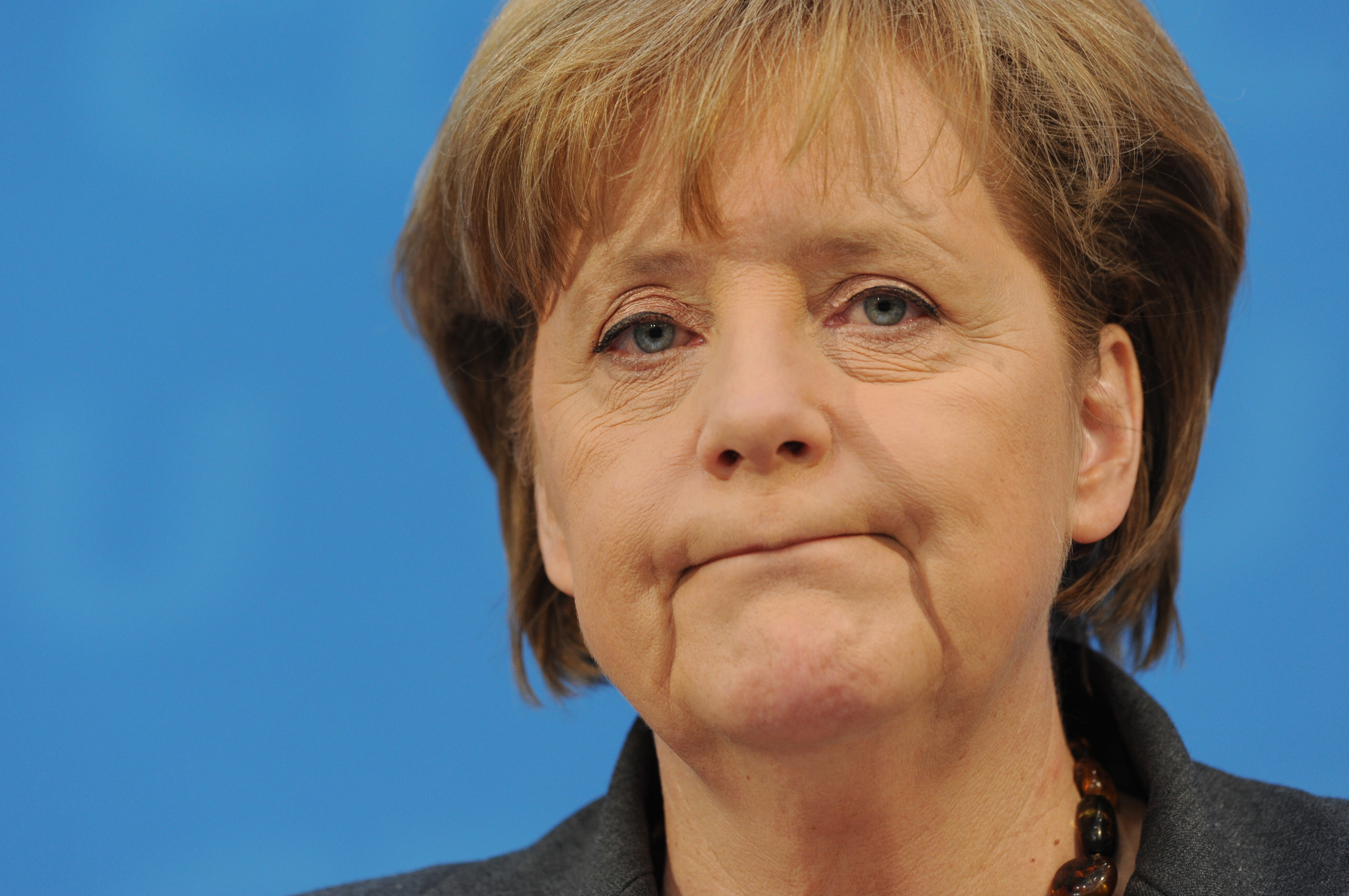 Declaraciones de Merkel sobre relación con EU y Reino Unido preocupan a analistas