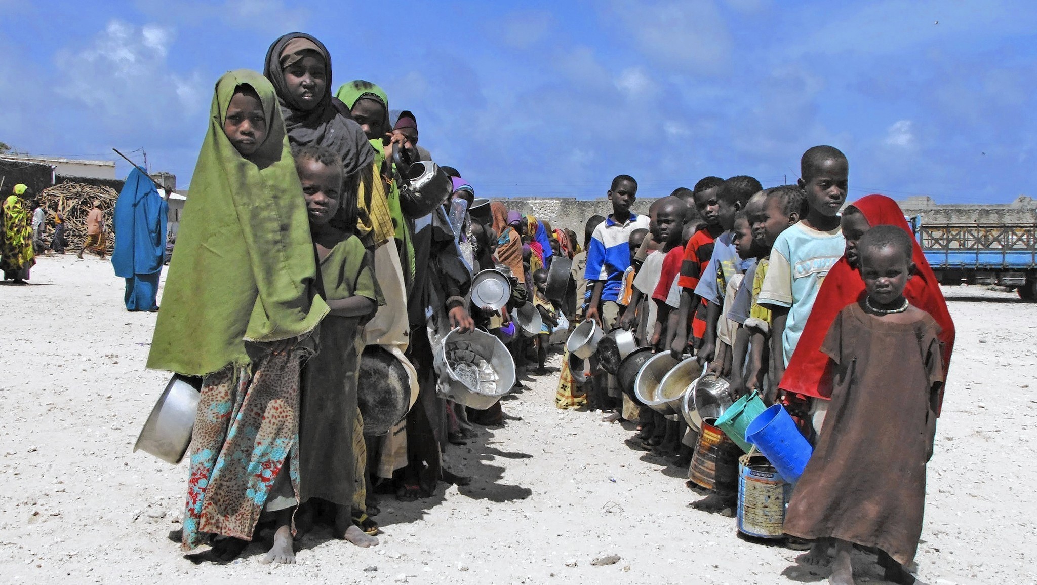 Pide ONU 900 mdd para ayuda humanitaria en Somalia