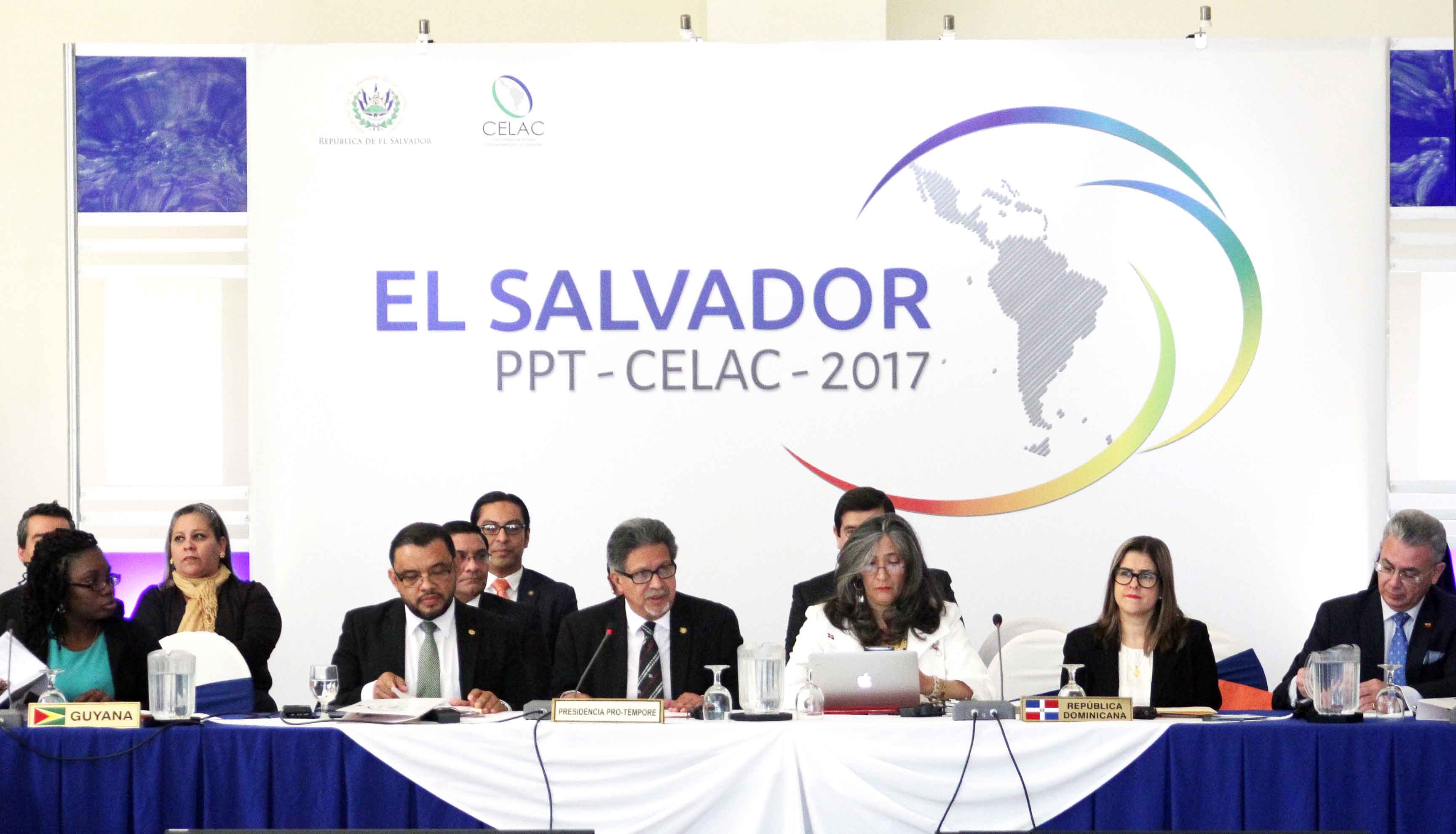 Inicia reunión extraordinaria de la Celac en El Salvador