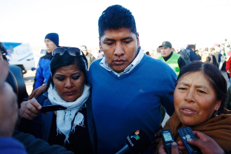 Regresan a Bolivia a los nueve funcionarios detenidos en Chile