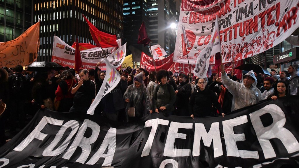 Anuncian huelga general contra Temer en Brasil