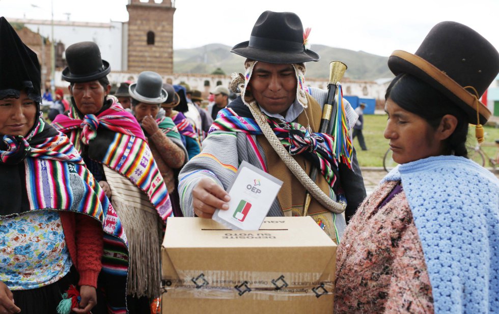 Determinarán 14 comunidades de Bolivia si consolidan su autonomía