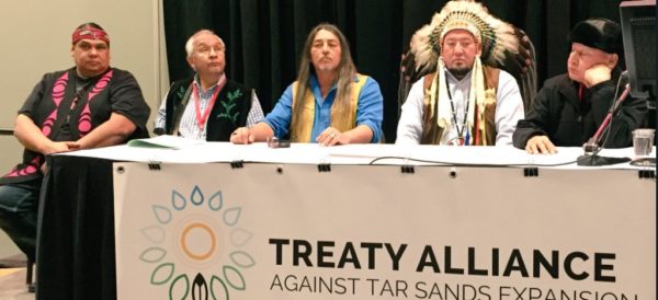 Firman indígenas de EUA y Canadá tratado contra gasoductos