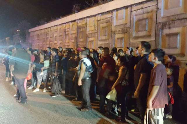 Rescatan a 133 migrantes retenidos ilegalmente en ranchería de Tabasco