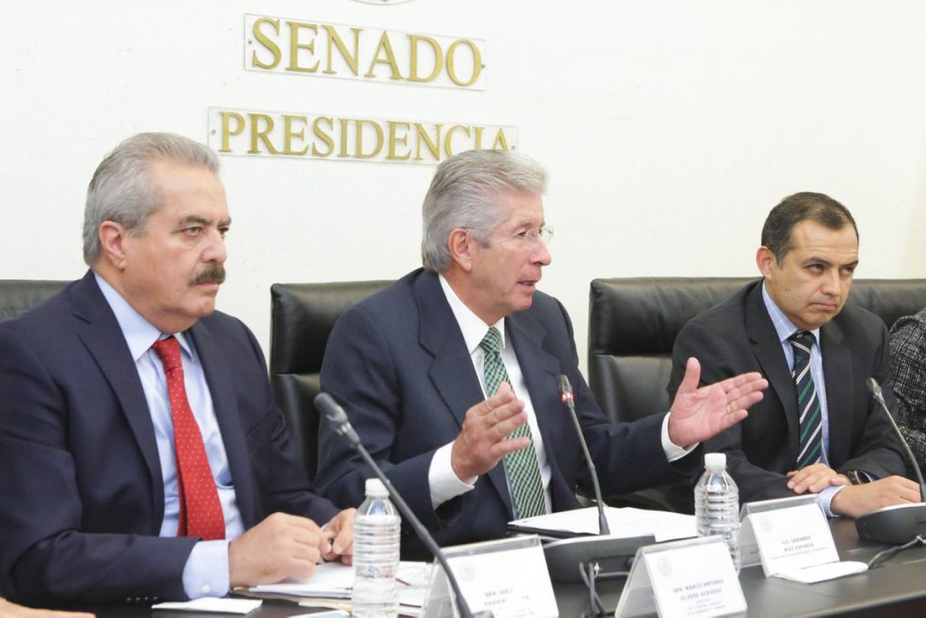 Comparece Ruiz Esparza ante Tercera Comisión Permanente