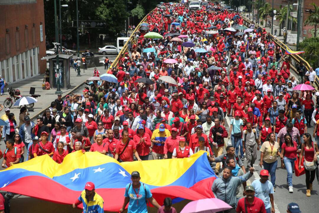 Marchan en Venezuela contra amenazas de Trump