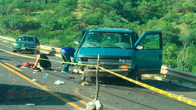 Deja cuatro muertos accidente en Autopista Siglo XXI de Michoacán