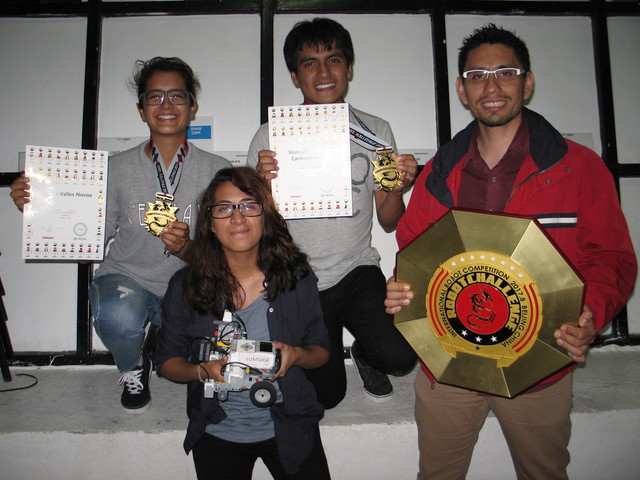 Ganan estudiantes mexicanos competencia internacional de robótica en China