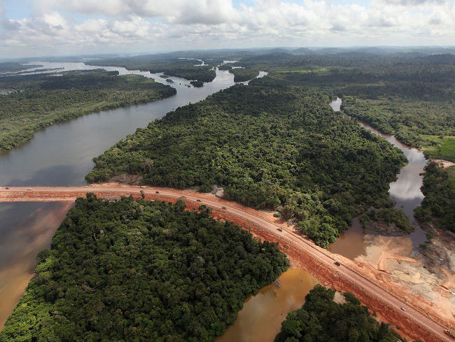 Suspende juez de Brasil decreto de explotación minera en reserva amazónica