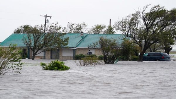 Deja "Harvey" un saldo de cinco muertos y 18 condados afectados en Texas