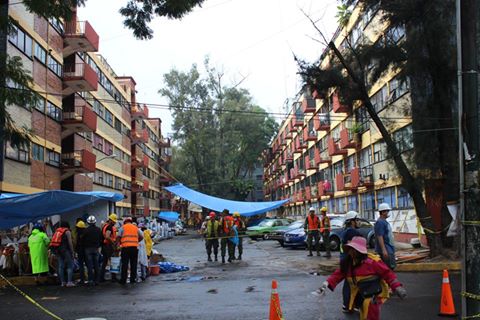 Demandan habitantes peritaje oficial en edificios de Multifamiliar Tlalpan