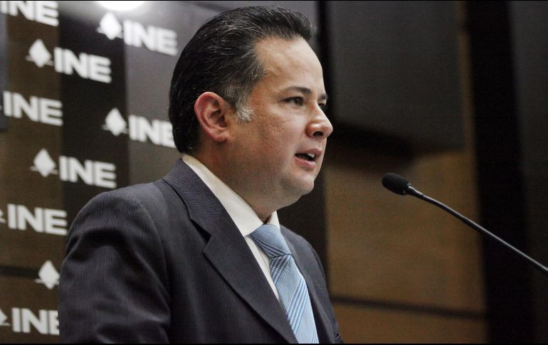 Desiste Santiago Nieto de su solicitud para que Senado objete su remoción de la FEPADE