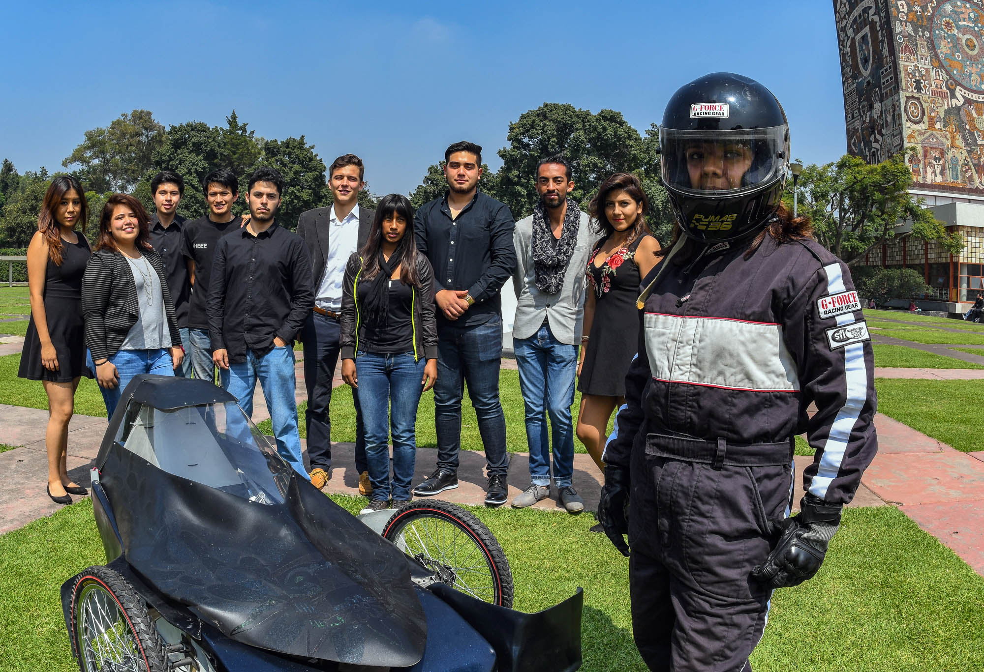 Desarrollan estudiantes vehículo monoplaza tripoide eléctrico