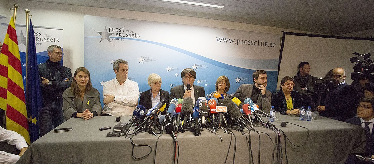 Pide Fiscalía de España detención de Puigdemont y sus cuatro exconsejeros