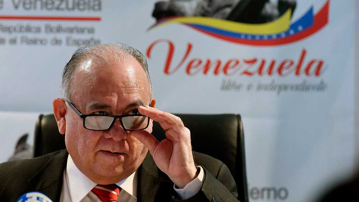Declara gobierno español persona non grata a embajador de Venezuela en España