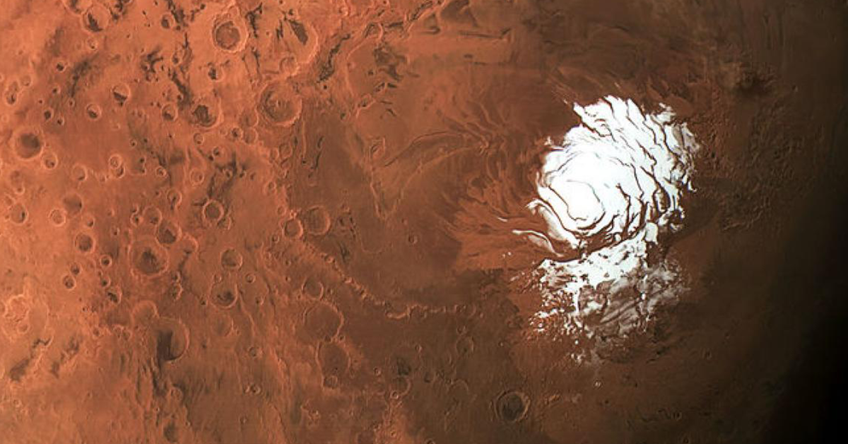 Científicos italianos descubren agua líquida en Marte