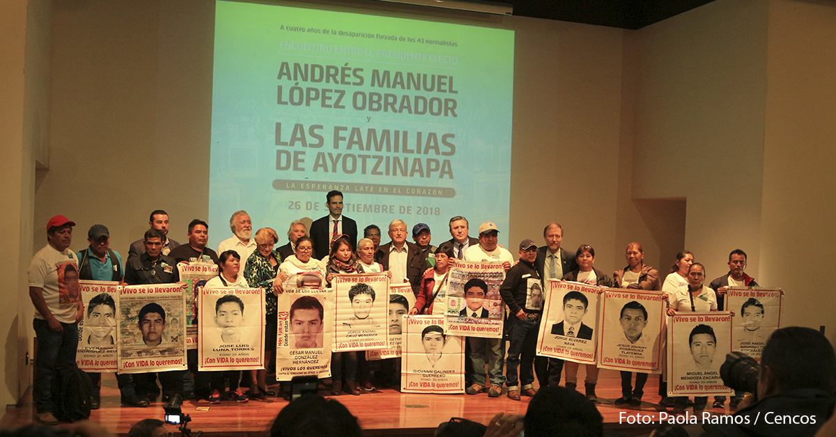 Se compromete AMLO a crear Comisión de Investigación para Ayotzinapa