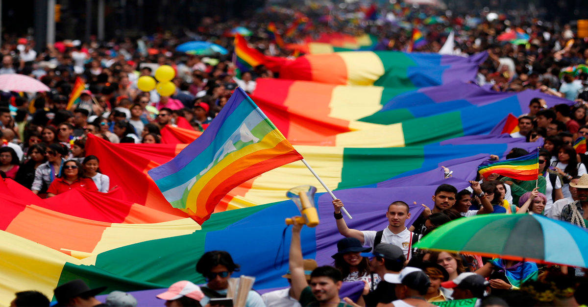 Las personas de la comunidad LGBT+ siguen viviendo con miedo a expresar sus sentimientos y sus afectos: CONAPRED