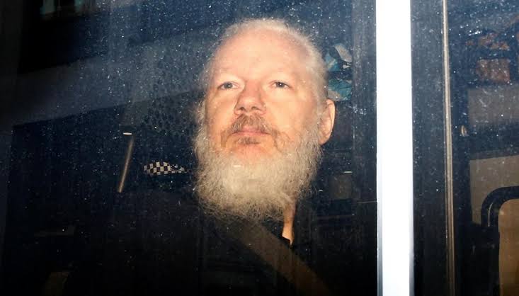 Justicia sueca archiva investigación por violación contra Assange